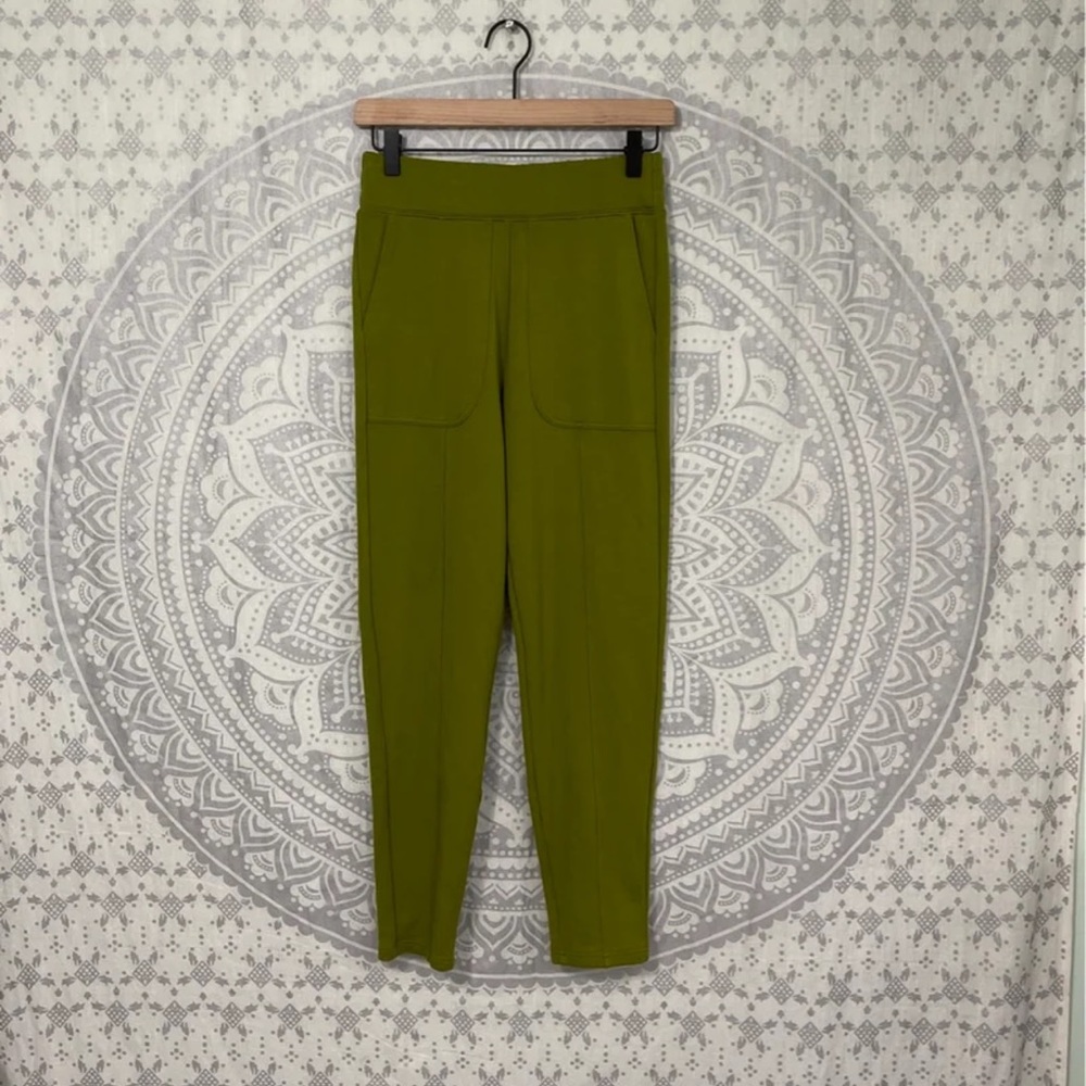 New $69 Fabletics Gemma Jogger Lightweight Lounge Workout Pants Basil Green XS
